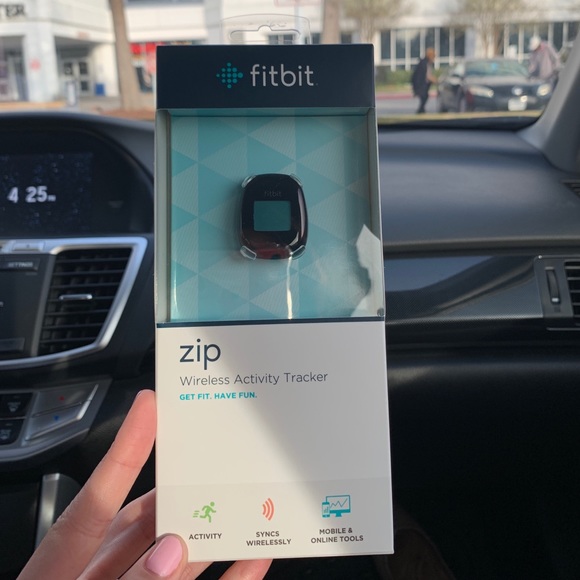 Fitbit Zip (black) - Picture 2 of 3